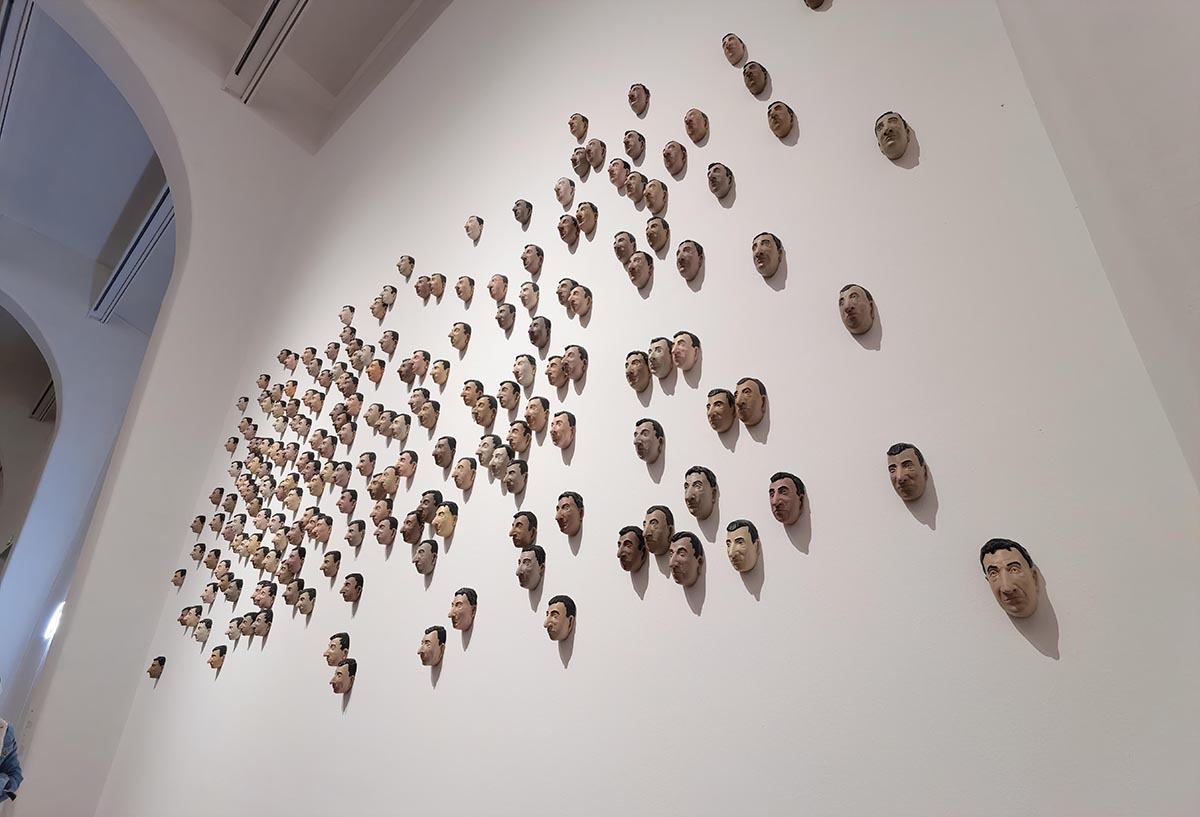 images/art/2021-12-19 莫瑞吉奥卡特兰 最后的审判/27.jpg